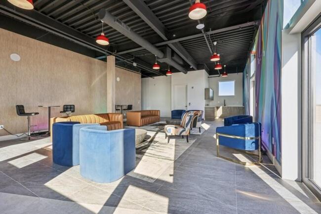 Rosy Retreat With Nyc Views By The Train, Free Parking, 3 Beds, 20 Percent Off 7 Days Apartamento *